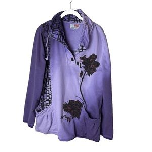VIP Very Important Pieces Purple Fleece Top Size XL Floral Pockets Sweatshirt